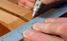 Zeichnen Sie eine Linie auf der Peghead-Fläche