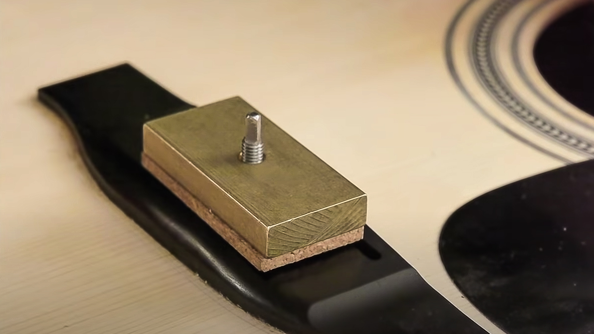 Reparaturwerkzeug für BridgeSaver-Gitarrenbrücken