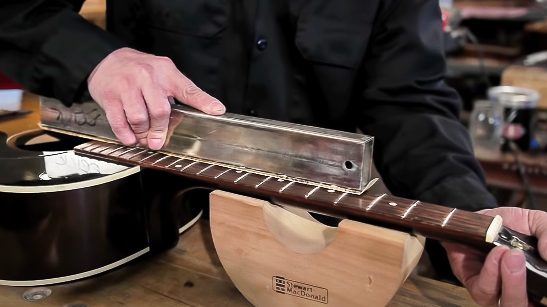 Abrichtwerkzeug für Bundstäbchen/Griffbretter