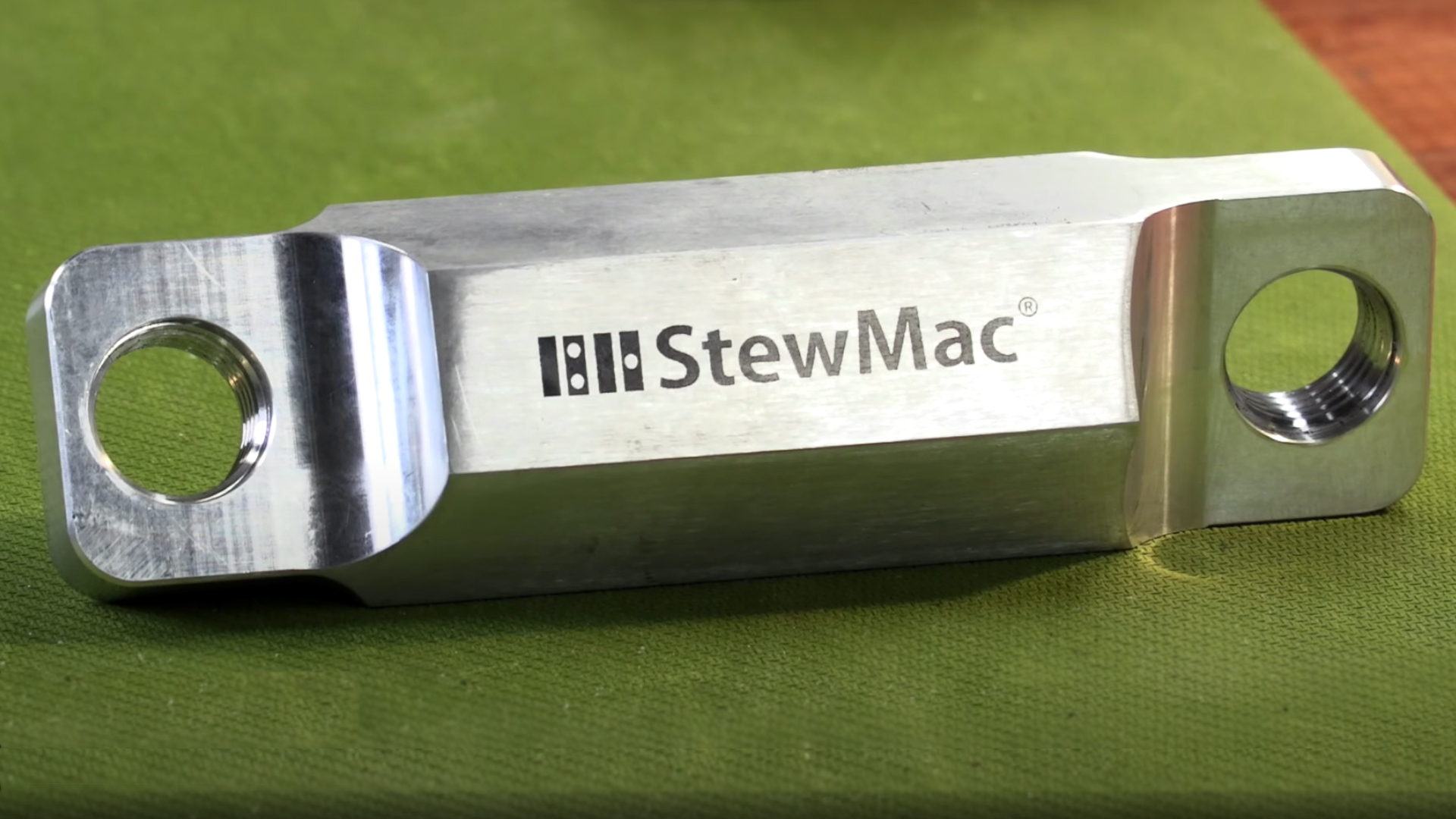 Der Anker für Dremel – wie eine dritte Hand im Geschäft!