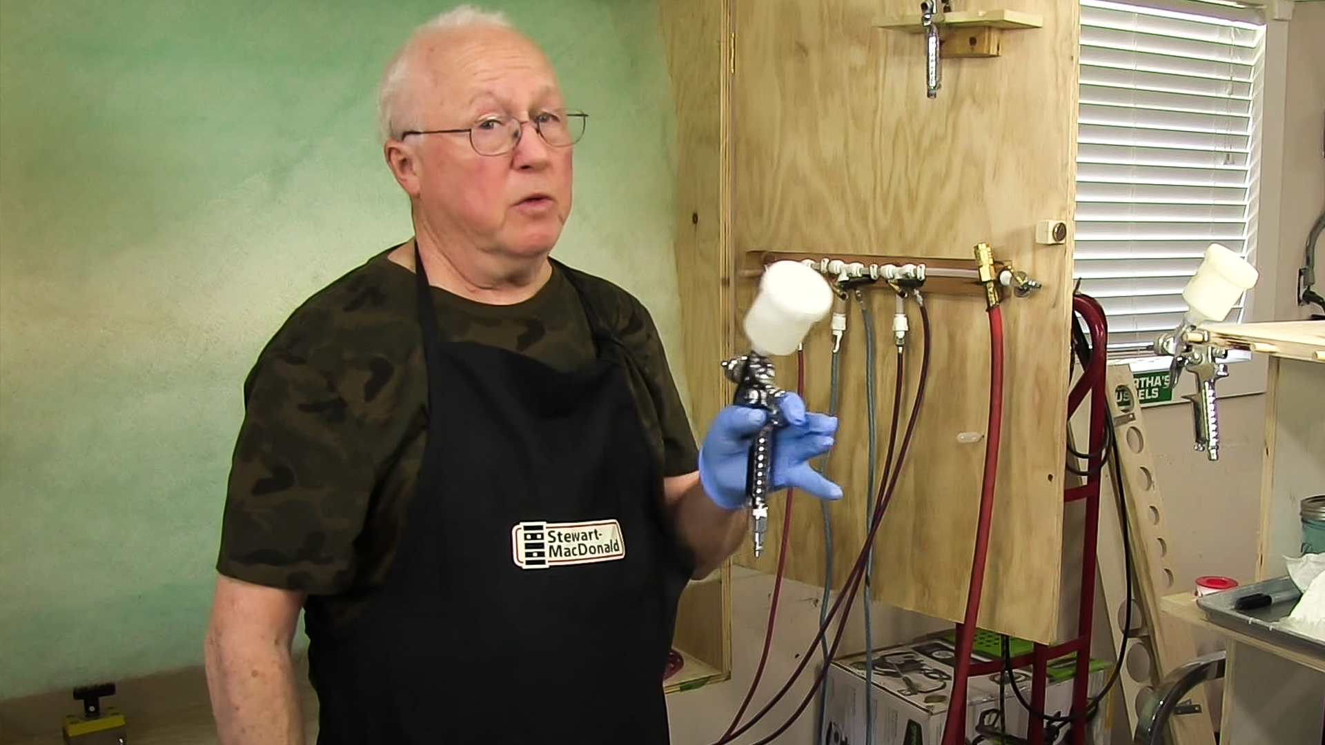 So reinigen Sie eine Spritzpistole