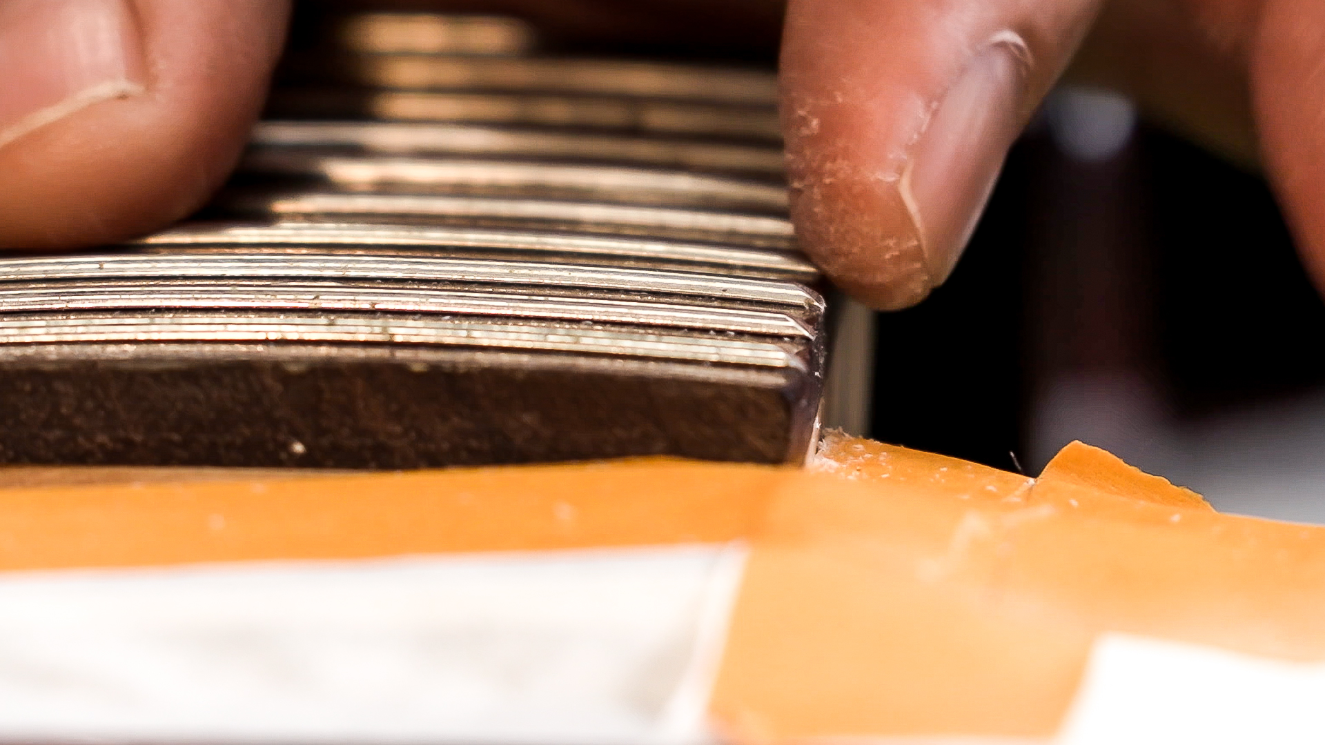 So machen Sie scharfe Stirnfalten glatt und bequem