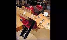 Gitarrenschraubstock