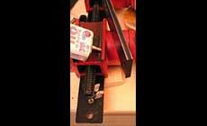 Oiling the vise
