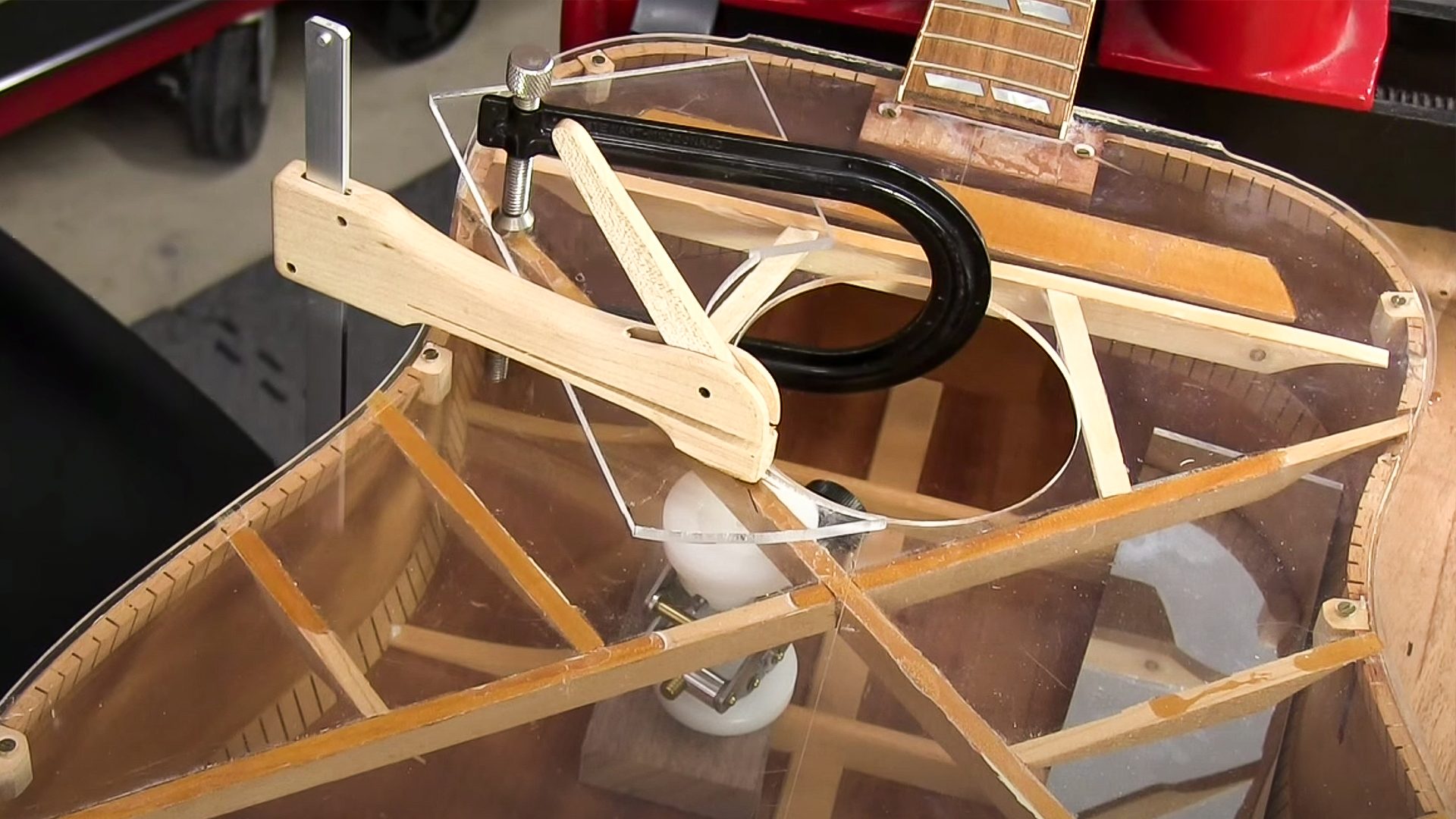 Tipps und Tricks zum Kleben lockerer Hosenträger