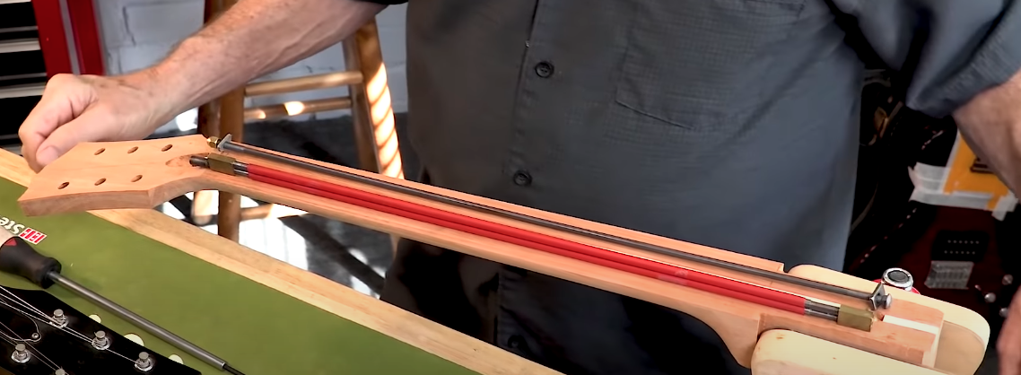 Doppelt wirkender Zugstangen